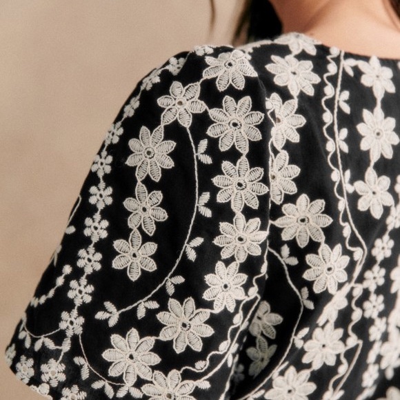 Sezane Black and White Floral Blouse - Picture 4 of 10